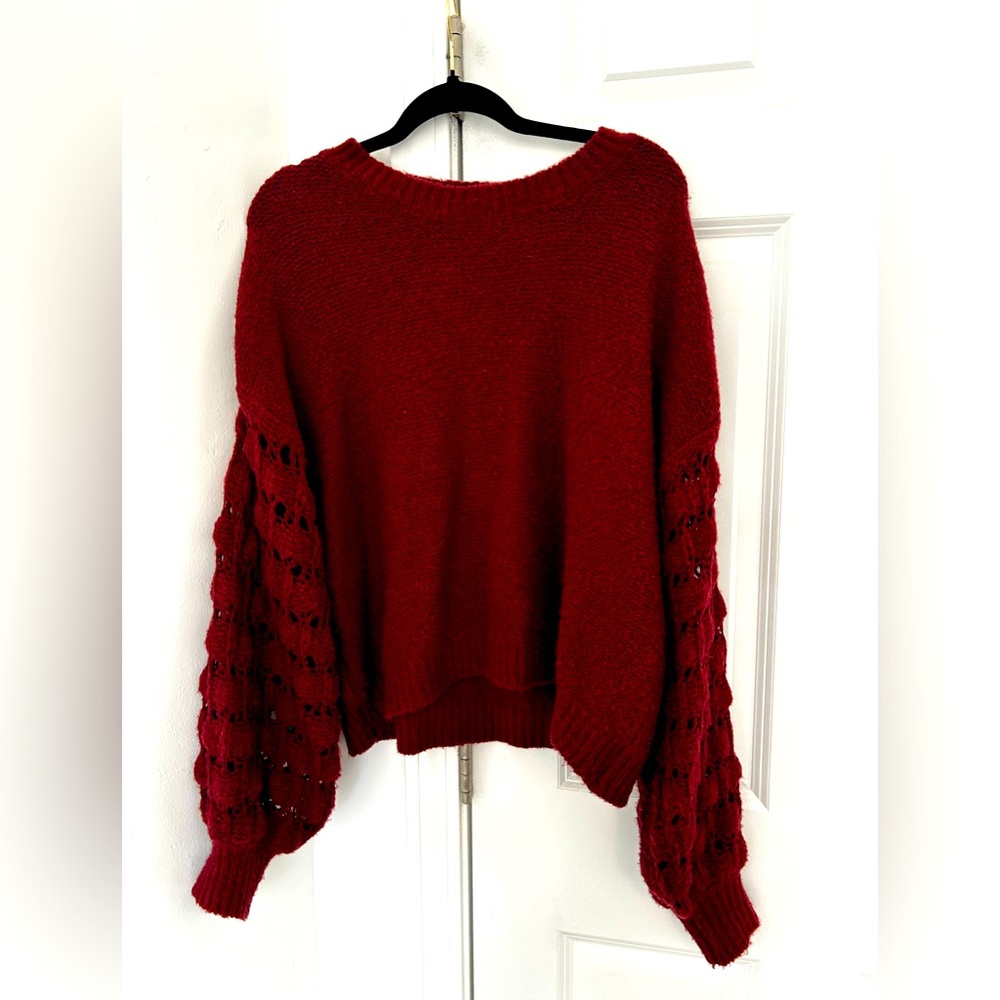 Pullover sweater